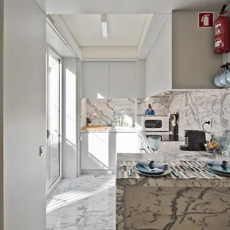 Bmyguest Graca Heart Of Typical Апартаменти *